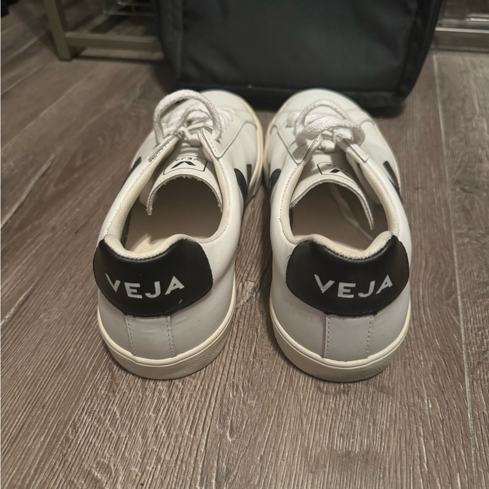 Veja Esplar Logo Sneakers - Size 9 - Black and White - Picture 9 of 11